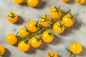 Sticker - Organic Raw Yellow Cherry Tomatoes