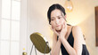 © metamorworks - スキンケア、女性、悩み、日本人、肌荒れ、ニキビケア、しわ、しみ、たるみ、セルフケア、困る、対策、予防、トラブル、問題、夜、夜間、オーバーナイト、ナイトリペア、鏡、ミラー、チェック、目元、アイケア、疑問、不満、不安、心配、がっかり、落ち込む、アンチエイジング、エイジングケア、加齢、老化、メイク、コスメ、化粧品、UVケア、吹き出物、小じわ、美人、美肌、美白、美顔、ボディケア、パーフェクション、脱毛、す