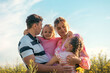 © ADDICTIVE STOCK - A family has fun together in nature
