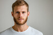 © 月 明 - Man portrait on white background