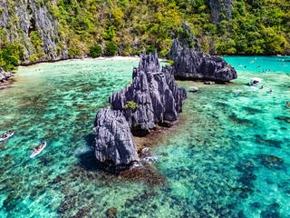 Wall Mural - Cadlao Lagoon at Cadlao Island, Palawan, Philippines