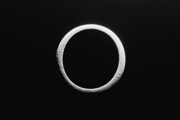 Aufkleber - Lunar Aesthetic Focus Minimalist Crescent Moon against Dark Sky Captivating Astronomy Visuals for Digital Marketing and Space-Themed Brand Storytelling