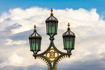 Wall Mural - Street lamp on Westminster bridge, UK