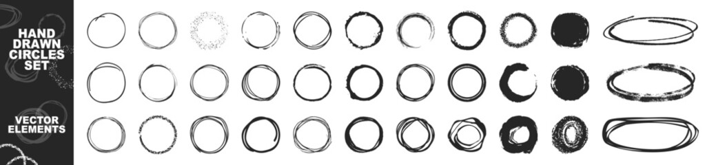 Aufkleber - Hand drawn ovals and circles set. Round freehand shapes and highlights isolated on transparent. Vector circular scribble doodle round circles for message note mark design element