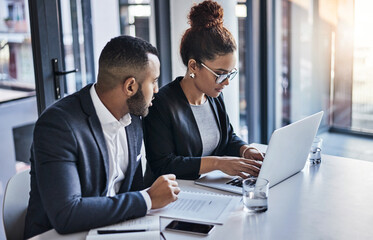 Aufkleber - Business, people or planning with laptop in office for trial preparation, drafting legal document or case research. Lawyer, paralegal and typing court filing for client contract, teamwork or strategy