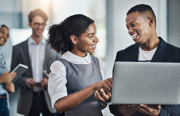 Aufkleber - Business people, laptop and accounting teamwork in office, digital report and manager feedback on budget. Discussion, project and online for collaboration in financial agency, support and planning