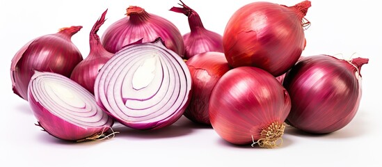 Poster - Fresh red onions arranged artfully with whole and sliced sections showcasing rich purple hues on a pristine white background.