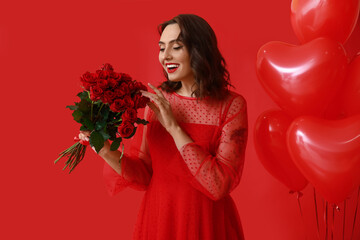 Canvas Print - Beautiful young woman with bouquet of roses and heart shaped air balloons on red background