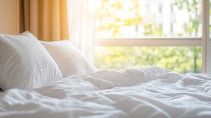 Aufkleber - Bright and airy hotel bedroom with comfy white bedding and window light : Generative AI