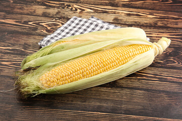 Poster - Ripe sweet yellow corn cob