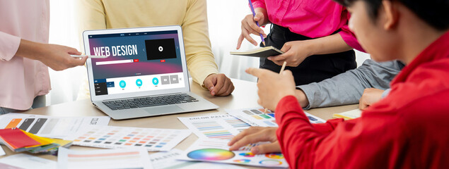 Website design software provide brisk template for online retail business and e-commerce