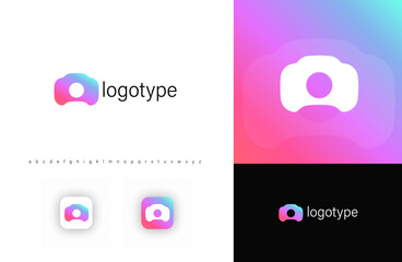 Aufkleber - Minimalist gradient camera logo, symbolizing modern photography, media, and digital creativity. Perfect for photography businesses, content creators, and social media branding. Vector logo