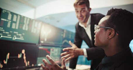 Aufkleber - Businessmen, discussion or screen with stock market for investment decision or choice at office. Male people, traders or brokers with graphs or charts for financial growth, trading or online exchange