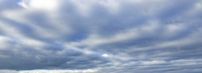 Wall Mural - the sky is cloudy and the sun is not visible