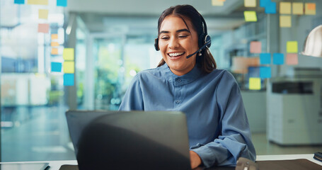 Fototapete - Professional, laptop and woman with microphone on online meeting for client briefing, campaign update and consulting. Media specialist, employee and webinar for project management at creative agency