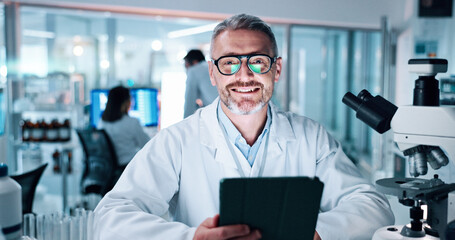 Aufkleber - Tablet, man and portrait of scientist in laboratory for medical research, experiment or study. Happy, glasses and mature male chemist with digital technology for online healthcare innovation report.