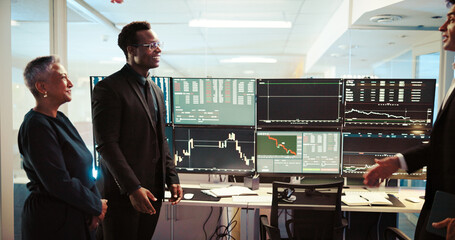 Aufkleber - Computer screen, meeting and stock market with business people in office together for investment or trading. Collaboration, finance and portfolio management with broker or trader team in workplace