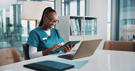 Aufkleber - Black woman, doctor and scroll on tablet in office of xray study, lab results and schedule update. Person, online or search for radiology information, medical report and review scan of treatment plan