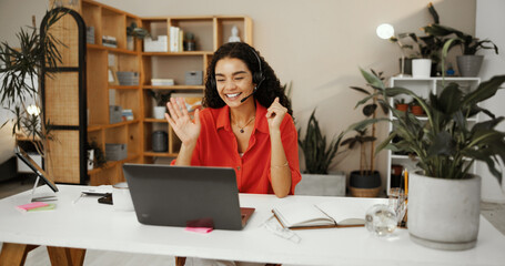Aufkleber - Call centre, virtual meeting and woman with headset, wave and smile for customer service, talking or online. Greeting, communication or laptop for tracking of order, sales or info for digital product