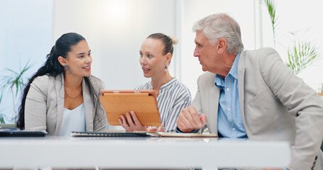 Aufkleber - Office, business people and teamwork with tablet for laughing, news information and notes with writers. Collaboration, journalist and mature editor with digital for online article, blog or funny joke