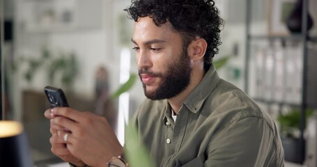 Aufkleber - Man, phone and texting in office with discussion for project management at web design company. Person, smartphone and smile with agreement, message review and feedback negotiation at creative agency