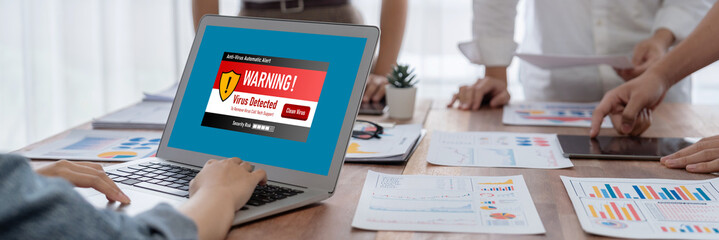 Leinwandbilder - Virus warning alert on computer screen detected brisk cyber threat , hacker, computer virus and malware