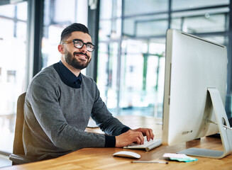 Aufkleber - Thinking, computer and happy businessman in office with brainstorming ideas, problem solving and solution. Creative agency, professional worker and person for AI engineer, IT work and job opportunity