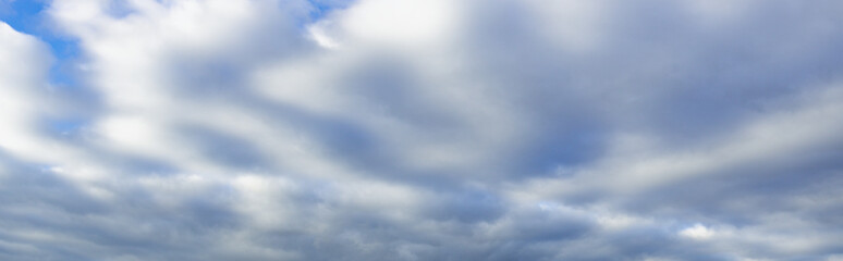 Wall Mural - the sky is cloudy and the sun is not visible