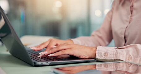 Leinwandbilder - Woman, laptop and hands in office for business, company report and financial review. Accountant, computer and typing in workplace for email draft, loan application and feedback on agency survey