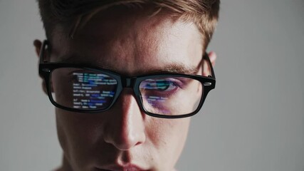 Aufkleber - Programmer wearing glasses reflecting lines of code while concentrating on software development project, showing deep focus and professional expertise in digital technology workspace