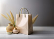 © Guillermo - Bolsa de compras de papel para agregar el logotipo o marca, sobre estante minimalista y fondo neutro. Generated image