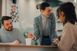 © Zamrznuti tonovi - Creative business team brainstorming and discussing ideas in office meeting