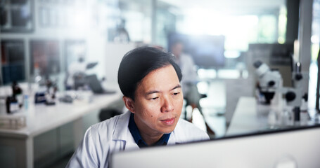Aufkleber - Computer, scientist and thinking with man for healthcare, medical research or test results in laboratory. Technology, report and study with biologist in clinical trial for pharmaceutical development