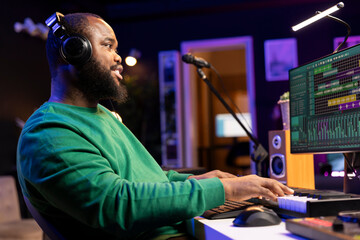 Leinwandbilder - Music producer adding piano notes as tunes for a new melody, recording sounds on electronic synthesizer. Songwriter audio engineer editing and mixing soundtracks on a digital software.