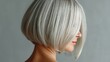 © Jersco - Elegant, short, silver bob hairstyle.