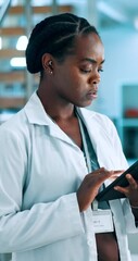 Aufkleber - Thinking, science and black woman with tablet, research or online schedule for experiment. African person, chemistry expert or scientist in lab, tech or decision for test report or review with choice