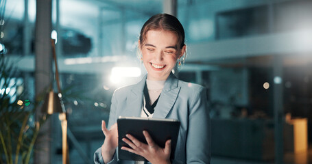 Aufkleber - Night, happy or business woman with tablet, review and news for research and funding approval. Bookkeeping, auditor or financial advisor with smile in office for accounting deadline and late overtime