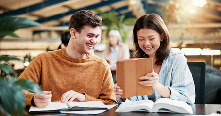 Fototapete - Happy people, students and research with tablet for studying, knowledge or team assignment at campus. Man, woman or academic friends laughing with smile, technology or humor for funny group project