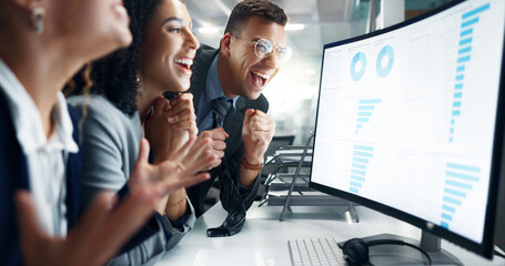 Leinwandbilder - Computer screen, chart or excited business people in office for data analytics, finance and sale profit celebration. Startup, success or accounting team with graph, statistics and website traffic win