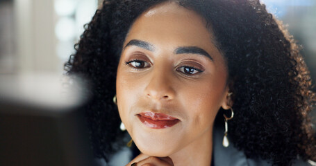 Aufkleber - Reading, website and business woman on computer for online project, proposal and research. Corporate, professional consultant and person on pc monitor for internet news, search and email networking