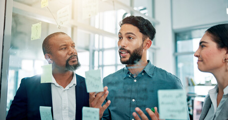 Aufkleber - Discussion, ideas and business people at glass with collaboration, sticky note and brainstorming in office. Strategy, problem solving and planning with moodboard for growth, development and teamwork