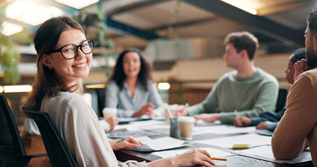 Aufkleber - Portrait, meeting and glasses with business woman in office for creative startup, discussion and interior designer. Collaboration, project advisor and workshop with employee in renovation agency