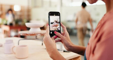 Poster - Woman, pottery and phone screen in hands for photography, social media or blog update in workshop. Small business, tech or entrepreneur with ceramic for startup marketing, catalog image or creativity