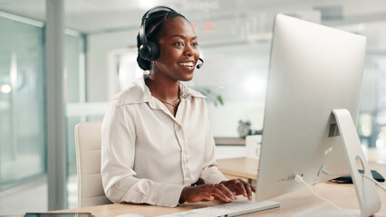Aufkleber - Office, customer service and black woman on computer for contact us, crm support and consulting. Call center, professional and business person with headset for communication, advice and feedback