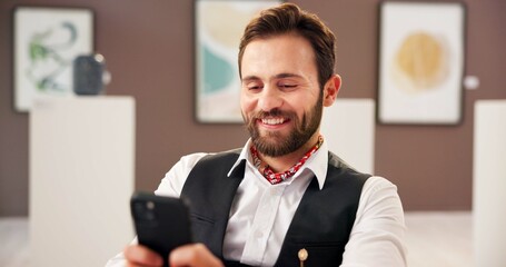 Aufkleber - Smile, man and reading with phone at art gallery for research, artwork information and schedule event. Male curator, mobile and social media reviews, online auction and showroom catalog of exhibition