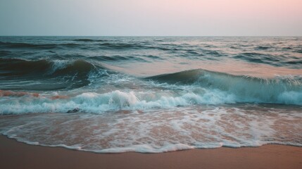 Aufkleber - Waves Crashing on the Shore at Dusk, Evoking Serenity and Coastal Getaways for Travel and Tourism Promotion : Generative AI