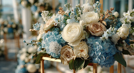 Aufkleber - Elegant Floral Arrangement With Blue Hydrangeas and Roses, Symbolizing Celebration and Romantic Getaway, Perfect for Wedding Invitation Design or Event Planning