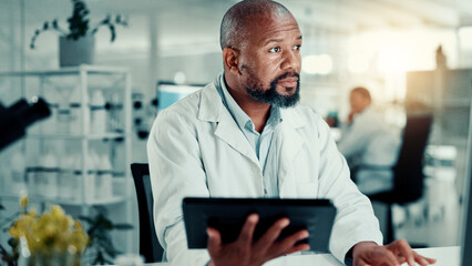 Aufkleber - Science, lab and man on tablet for medical research, vaccine report and medicine with plant sample. Healthcare, pharmaceutical and scientist on tech for study, medicinal analysis and digital results