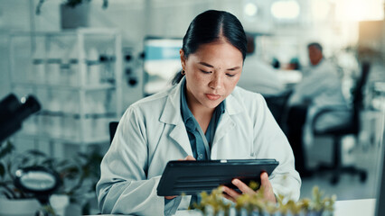 Aufkleber - Science, lab and woman on tablet with sample for medical research, vaccine report and medicine. Healthcare, pharmaceutical and scientist on tech for study, medicinal analysis and digital results