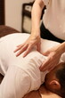 © 雅弘 山口 - Thumb pressure massage around the shoulder blade